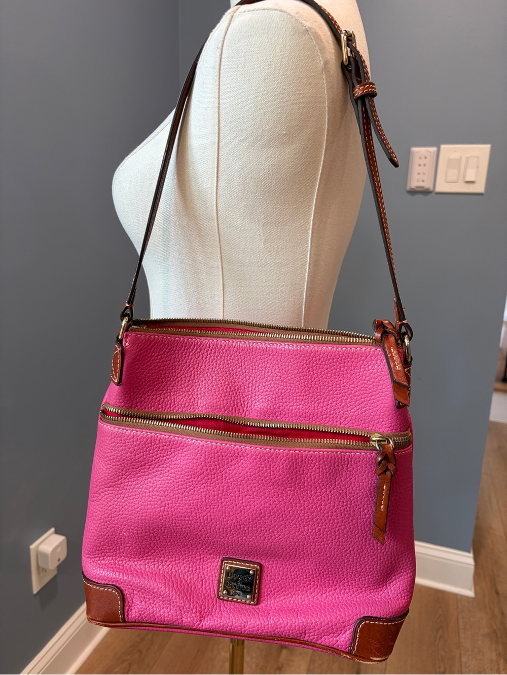 Dooney & Bourke Pink Pebbled Leather Crossbody Shoulder Bag Convertible Purse